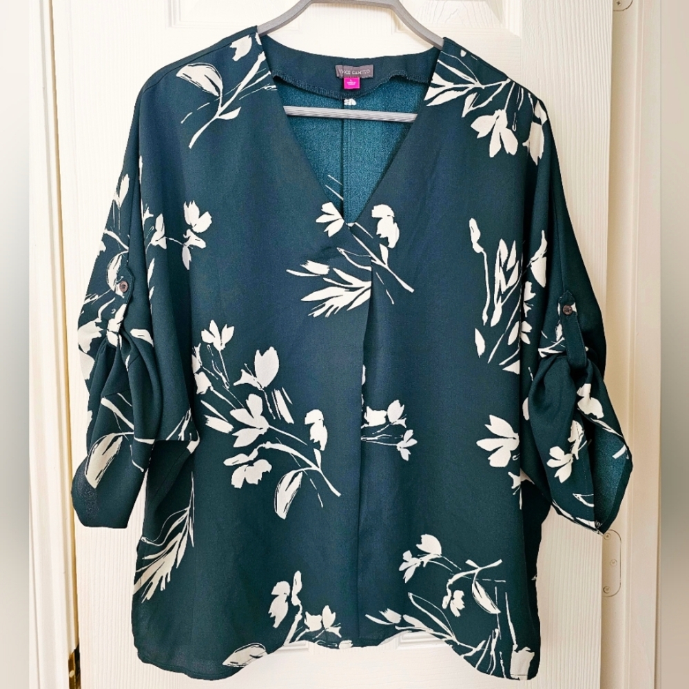 Vince Camuto Dark Green Floral Blouse Sz L